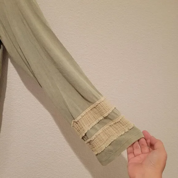 Nwot POL Ribbed Long Sleeve Henley Shirt Top Green Distressee Oversized Small - Picture 5 of 11